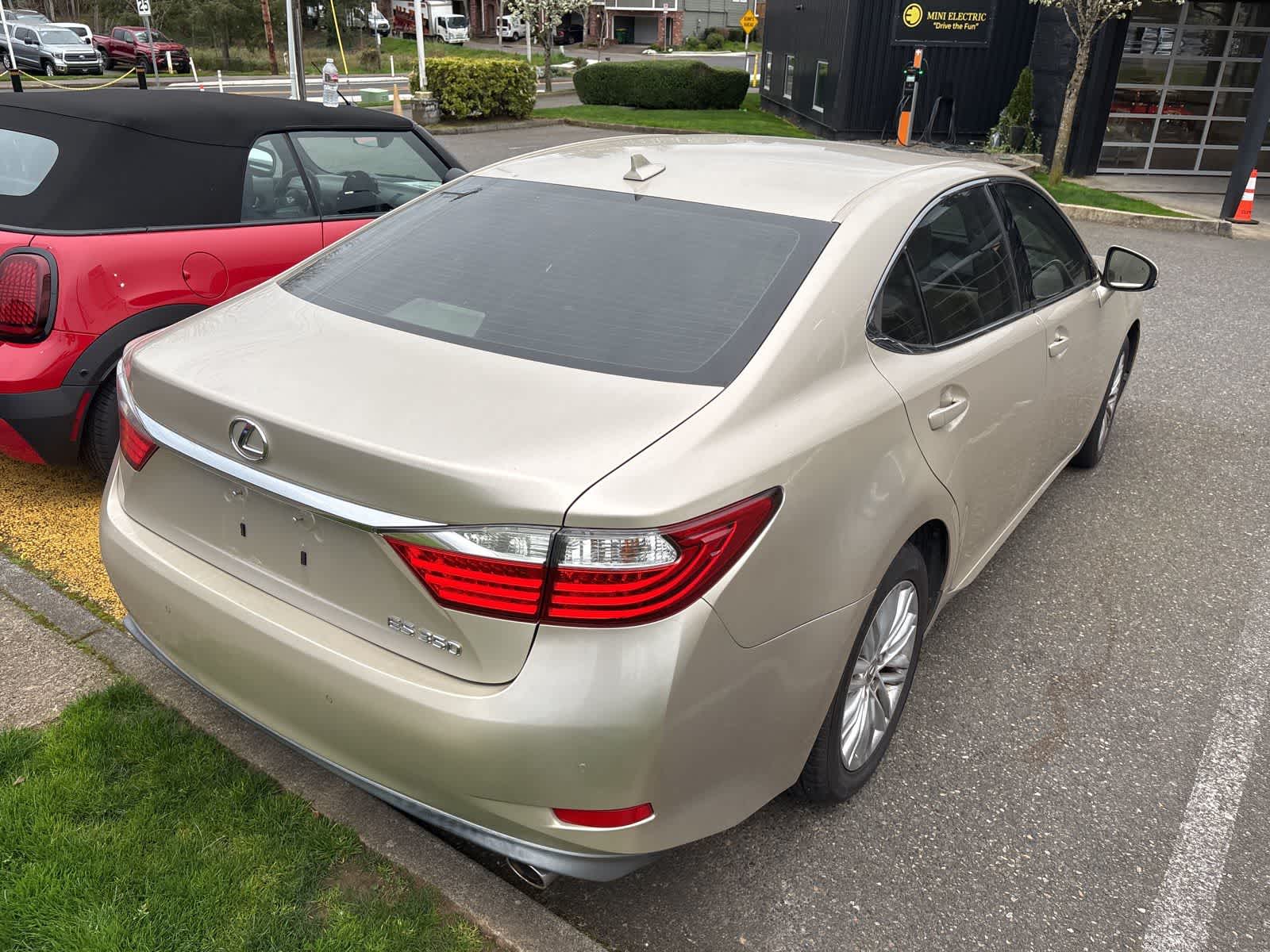 Thumbnail: 2013 Lexus ES - 5