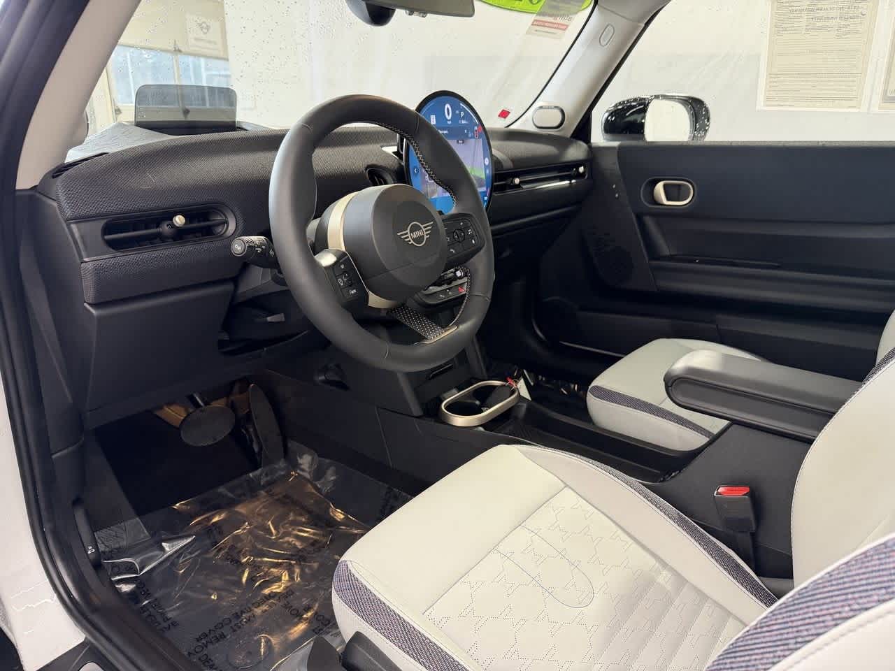 Thumbnail: 2025 MINI Cooper Hardtop - 10