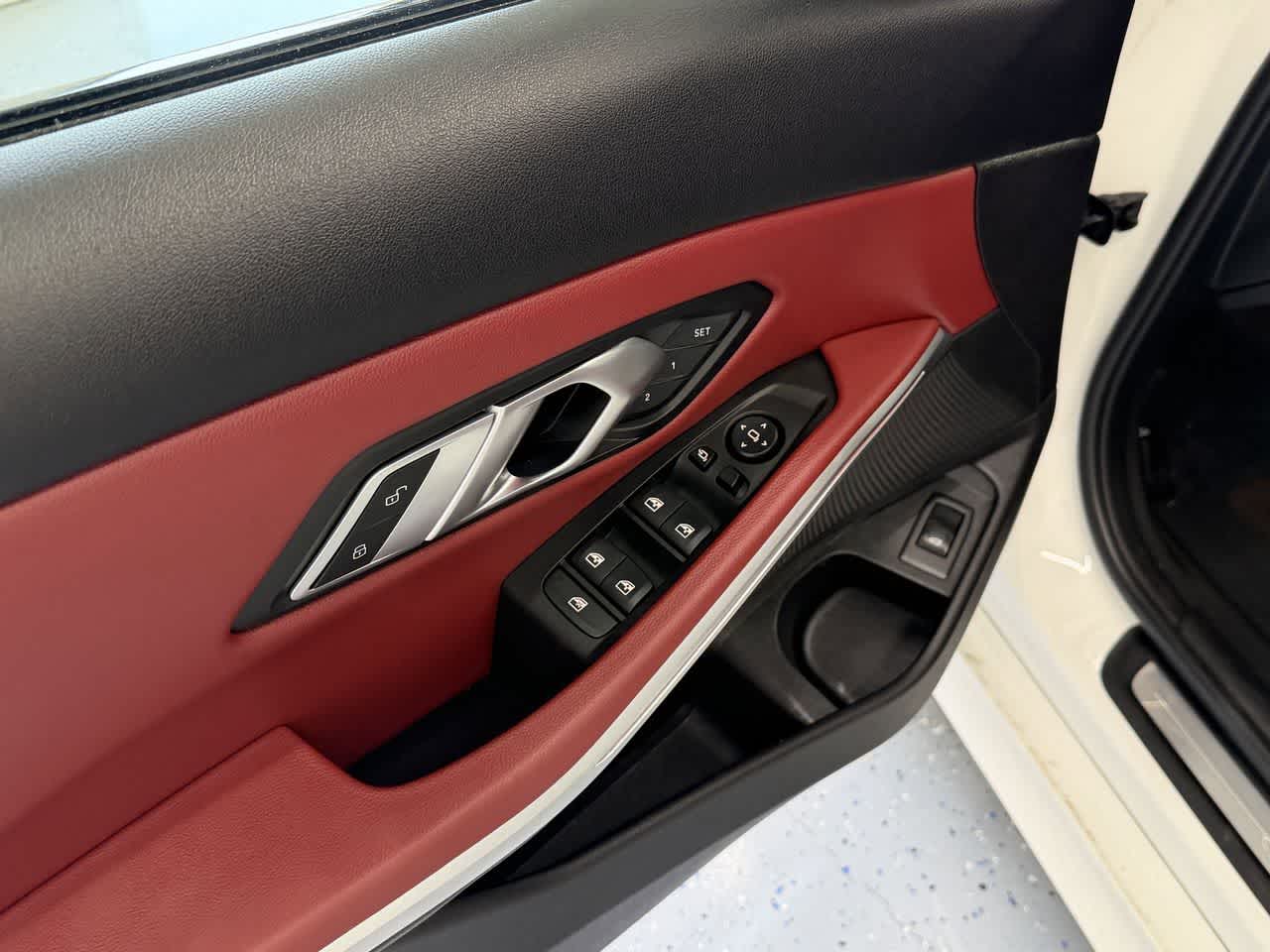 Thumbnail: 2023 BMW 3 Series - 13