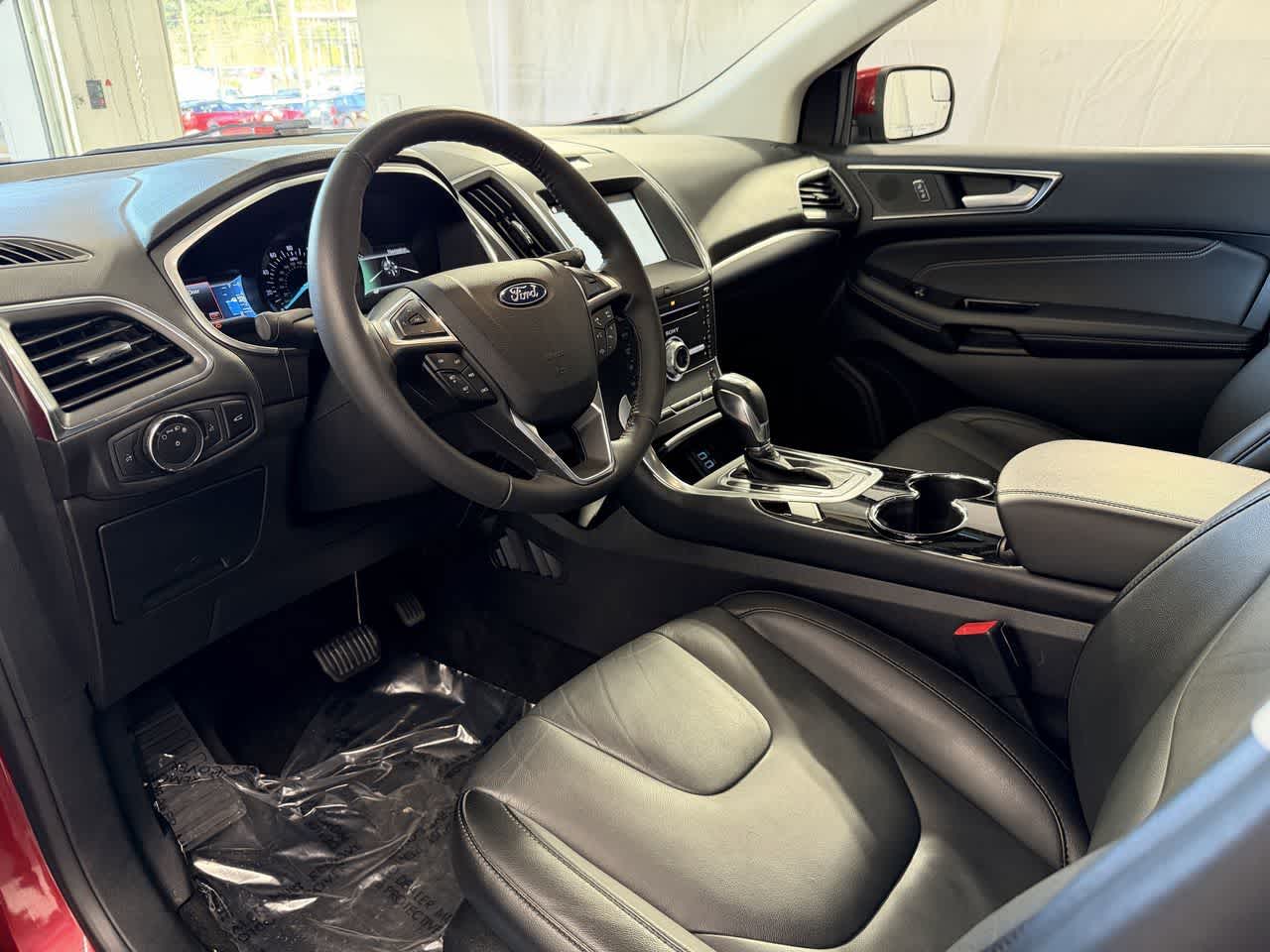 Thumbnail: 2018 Ford Edge - 8