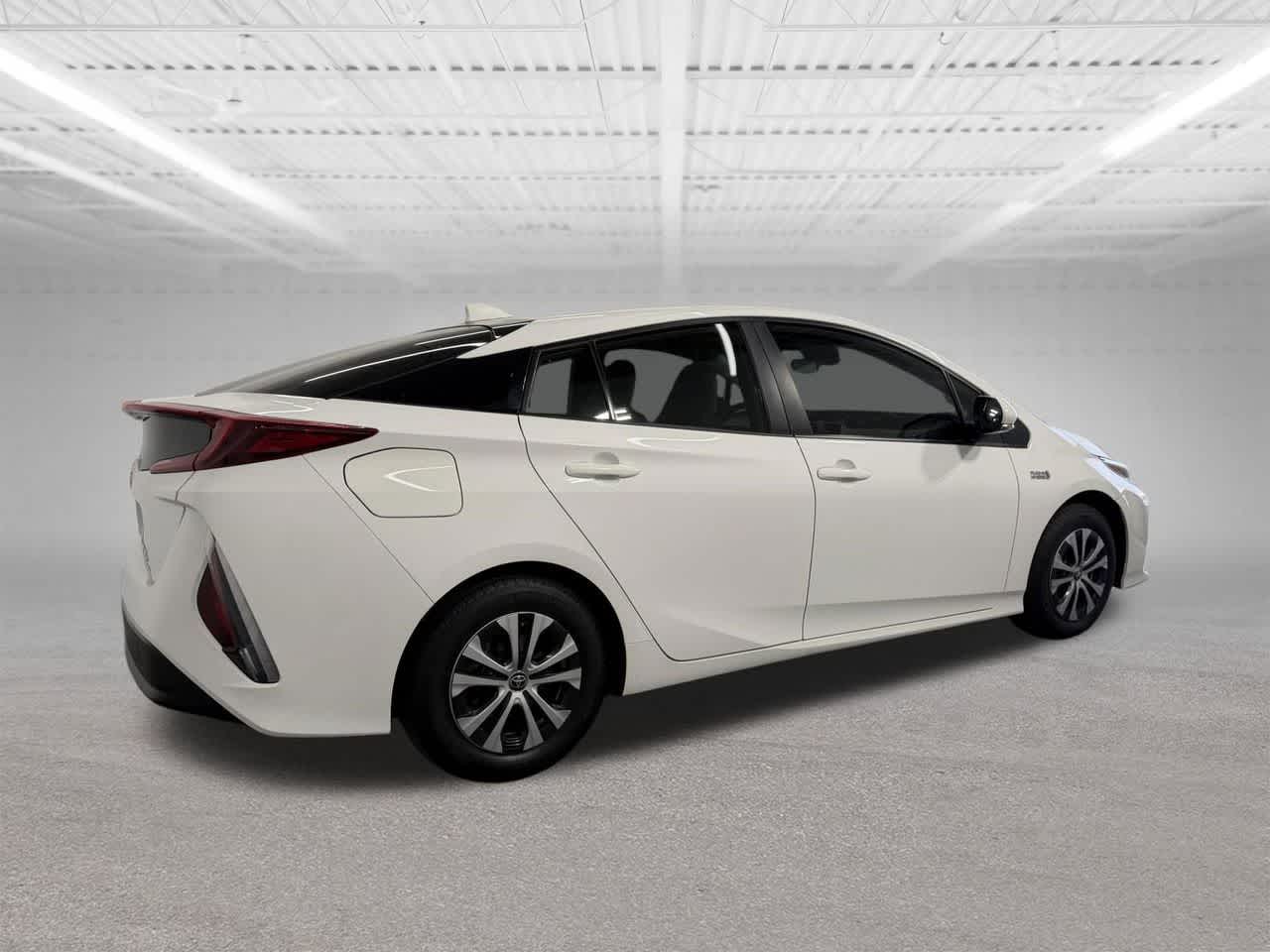Thumbnail: 2021 Toyota Prius Prime - 6