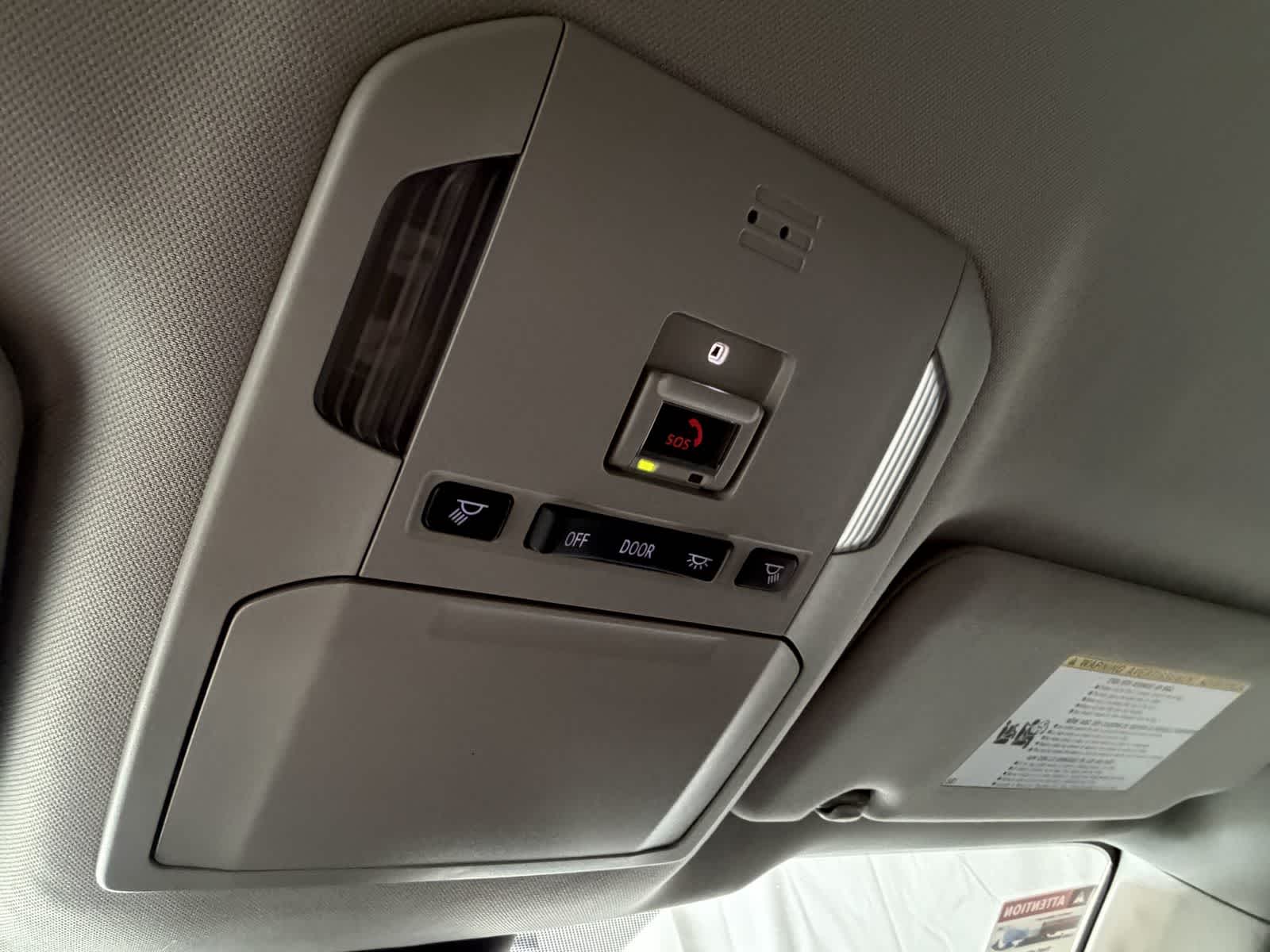 2023 Toyota Highlander LE - Photo 21