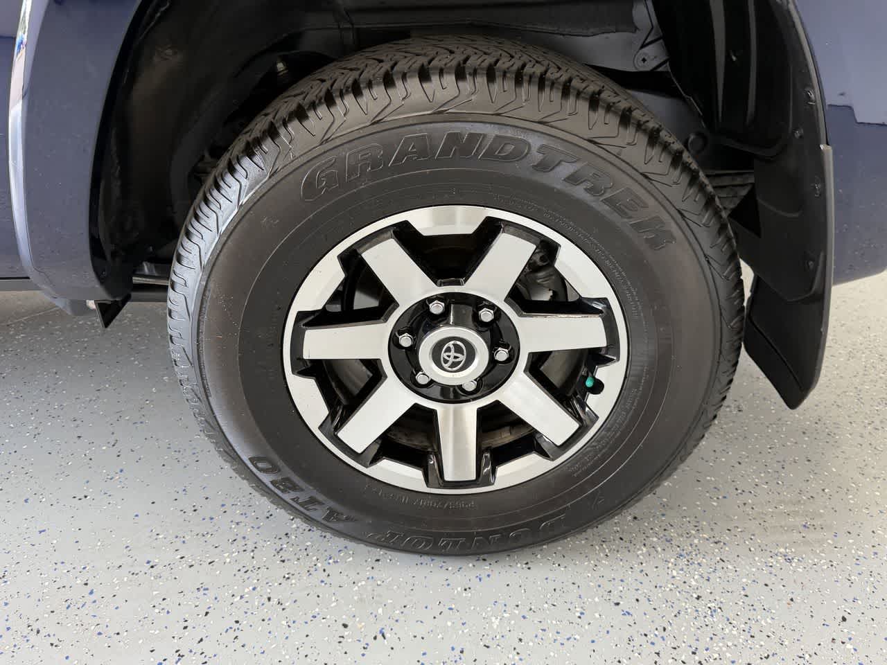 Thumbnail: 2024 Toyota 4Runner - 25