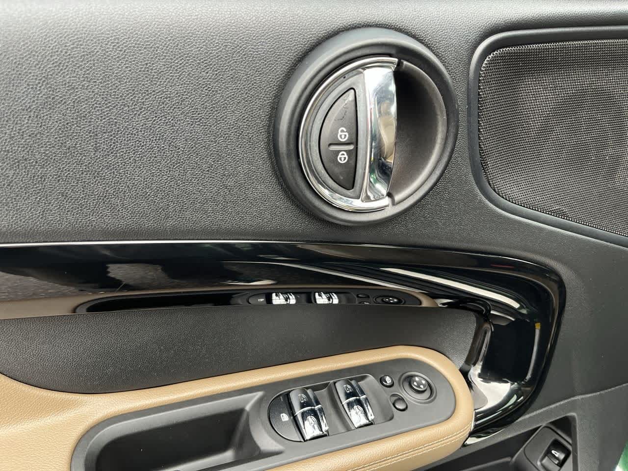 Thumbnail: 2018 MINI Cooper Countryman - 16