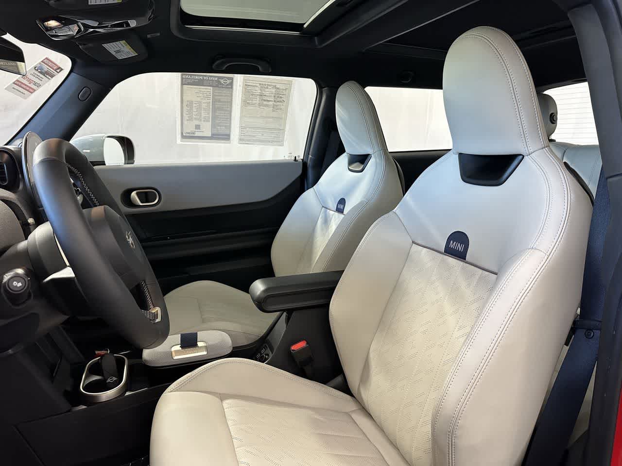 Thumbnail: 2025 MINI Cooper Hardtop - 10