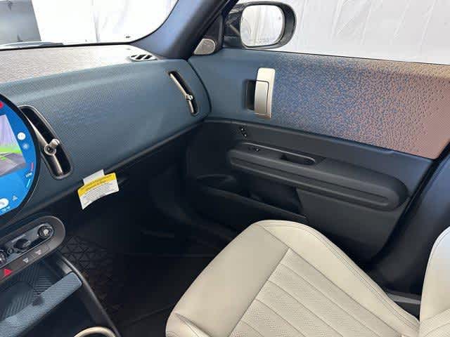 Thumbnail: 2025 MINI Cooper Countryman - 25