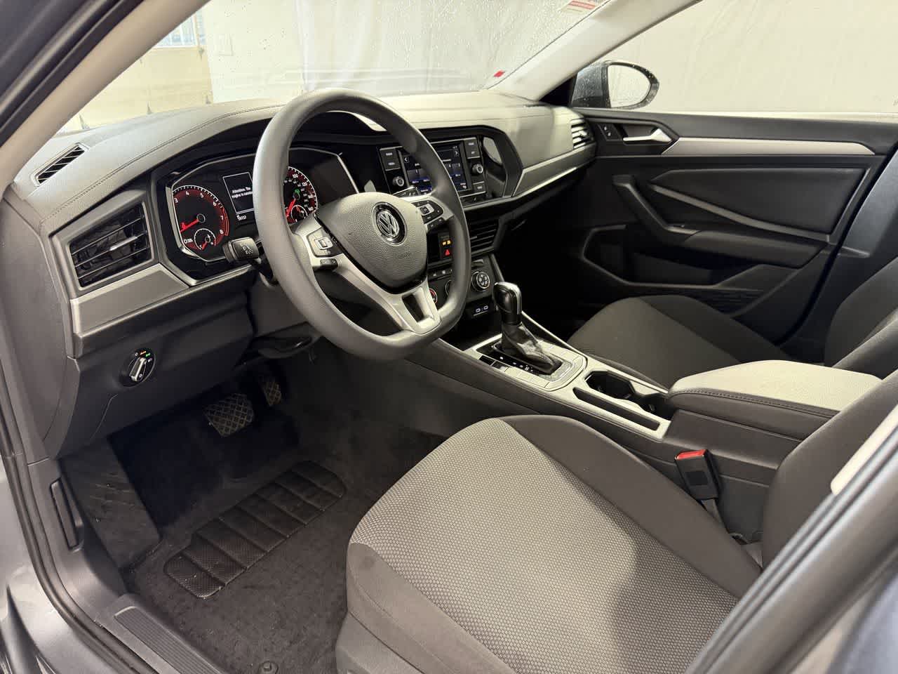 Thumbnail: 2021 Volkswagen Jetta - 9