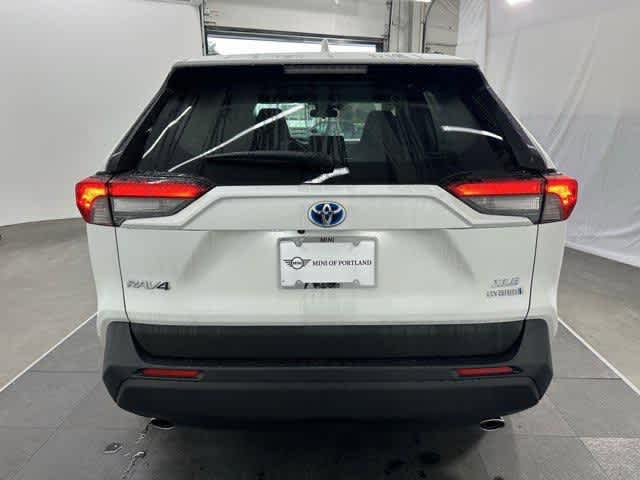 2023 Toyota RAV4 Hybrid XLE Premium photo 3