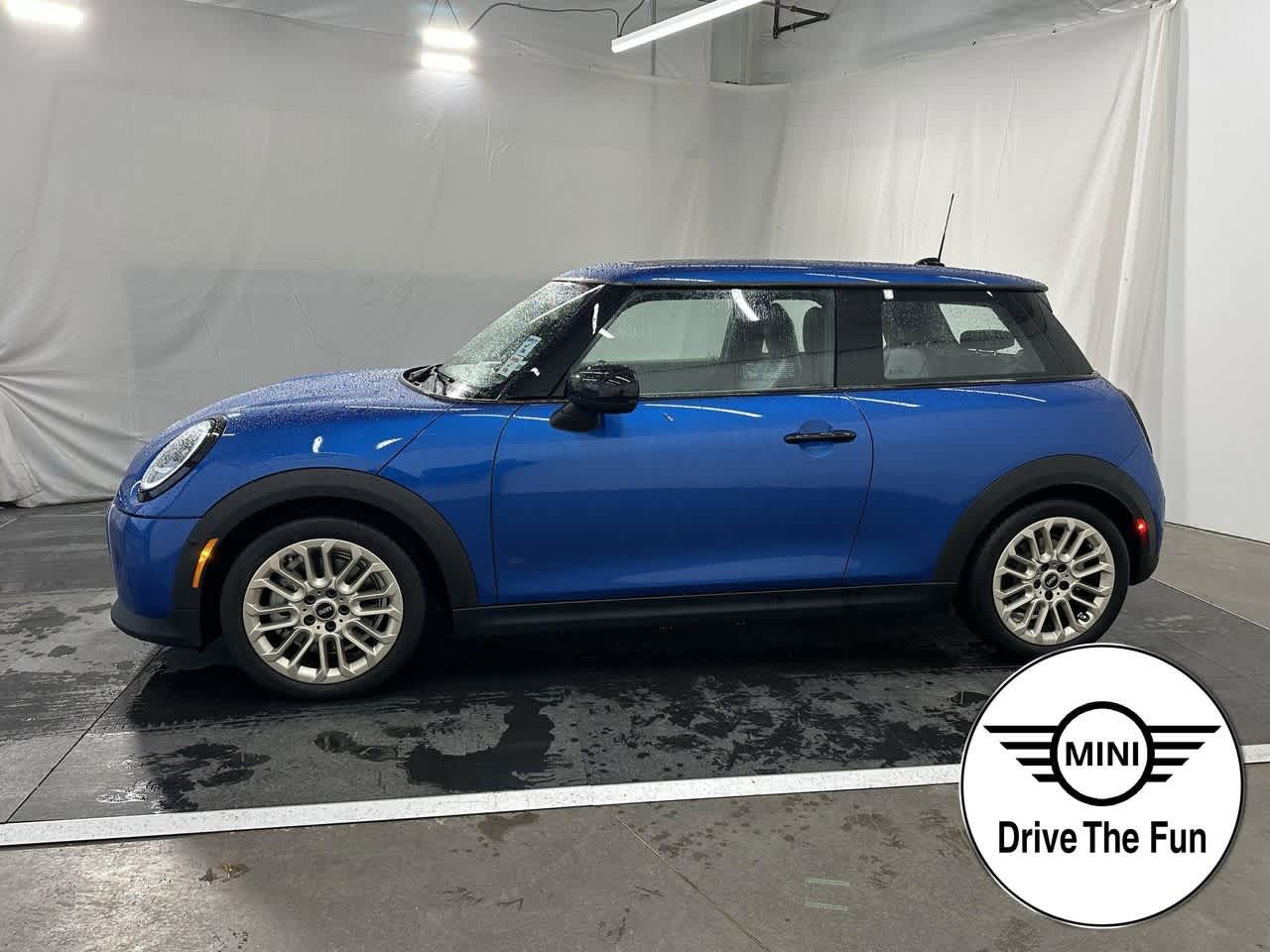 Thumbnail: 2025 MINI Cooper Hardtop - 2