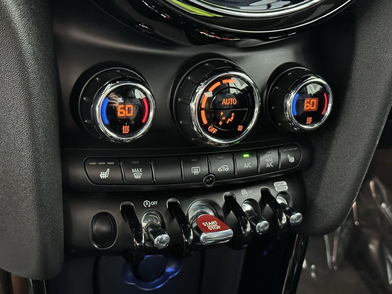 Thumbnail: 2024 MINI Cooper Convertible - 21