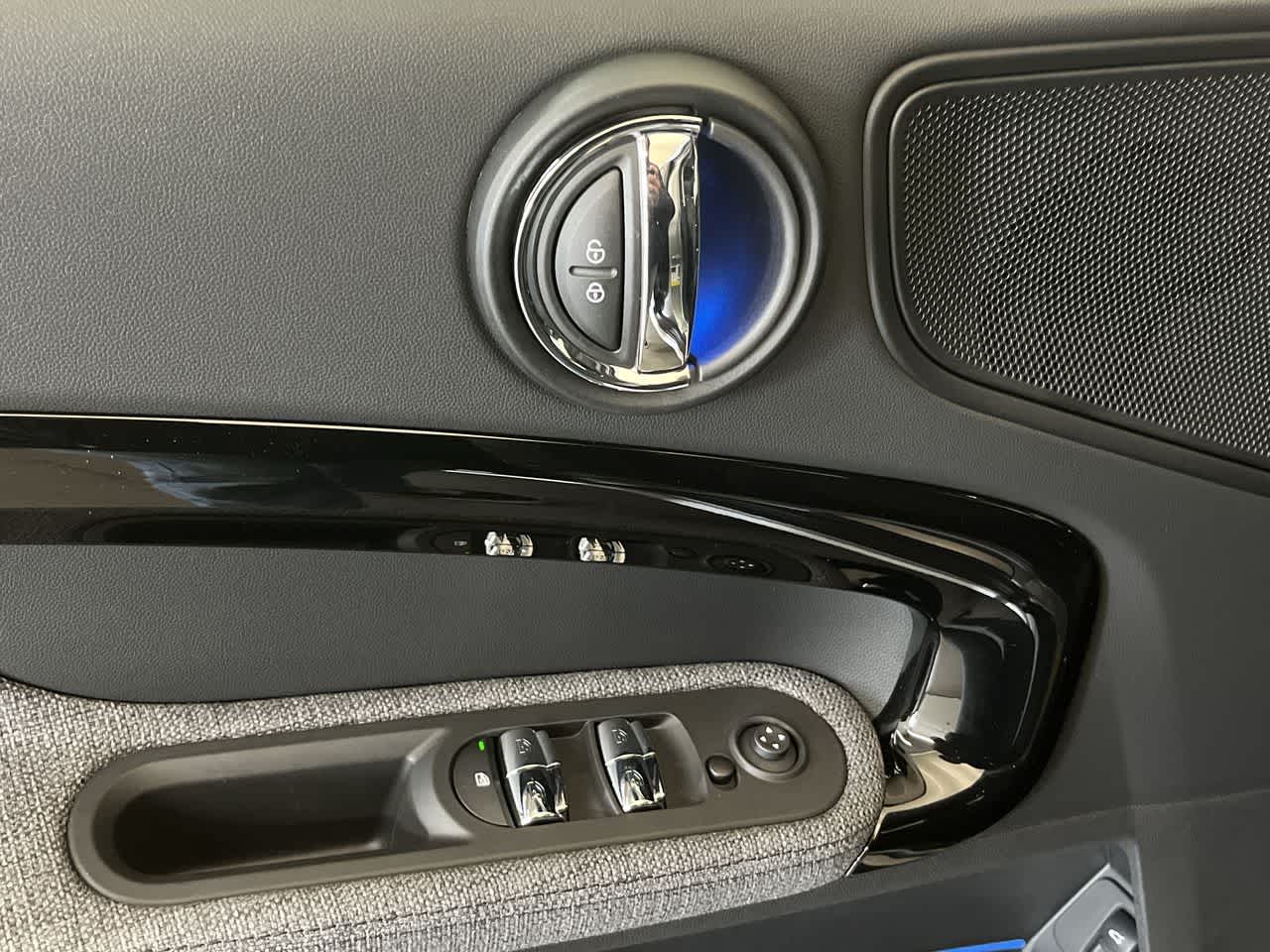 Thumbnail: 2023 MINI Cooper Countryman - 16