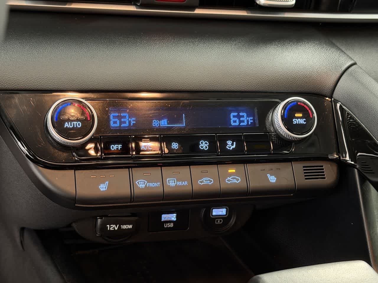 Thumbnail: 2021 Hyundai Elantra - 21