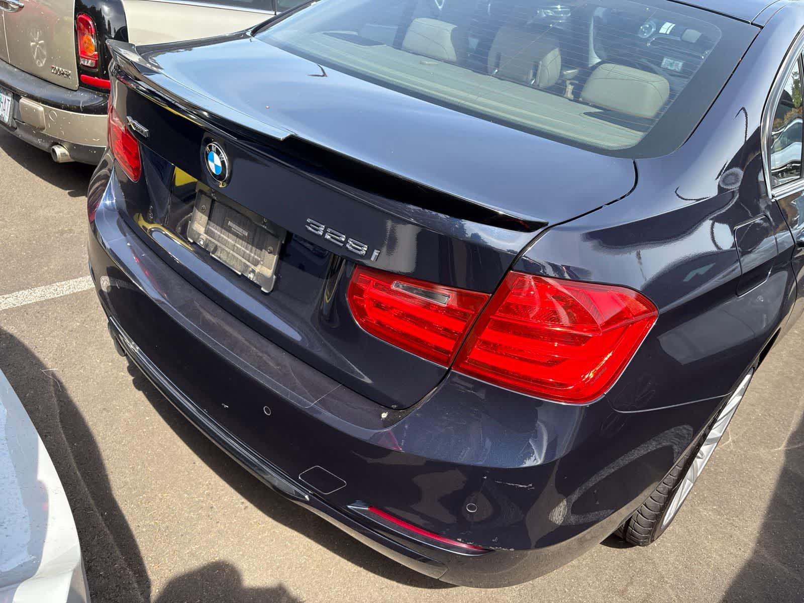 Thumbnail: 2015 BMW 3 Series - 9
