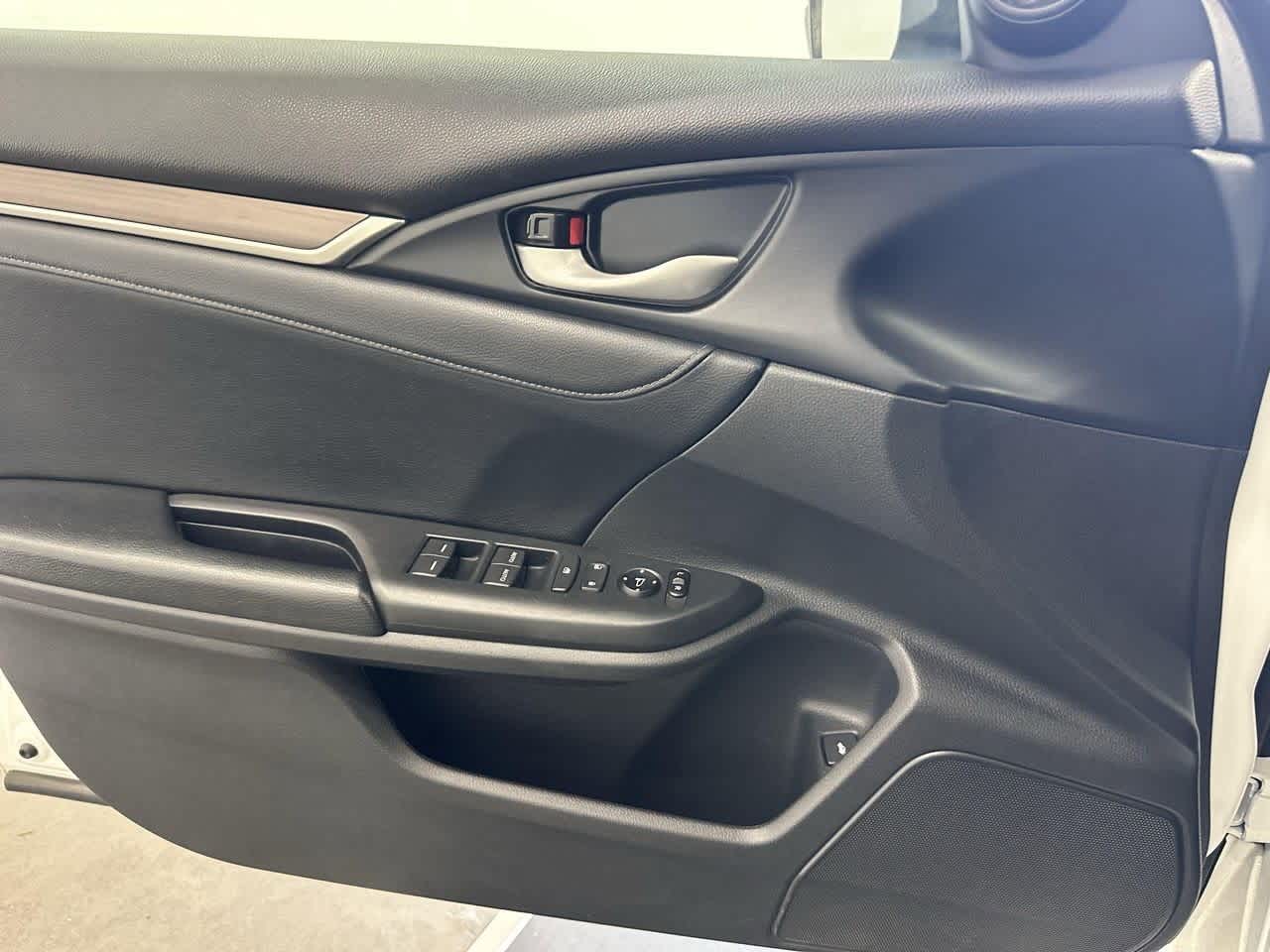 Thumbnail: 2019 Honda Civic - 16