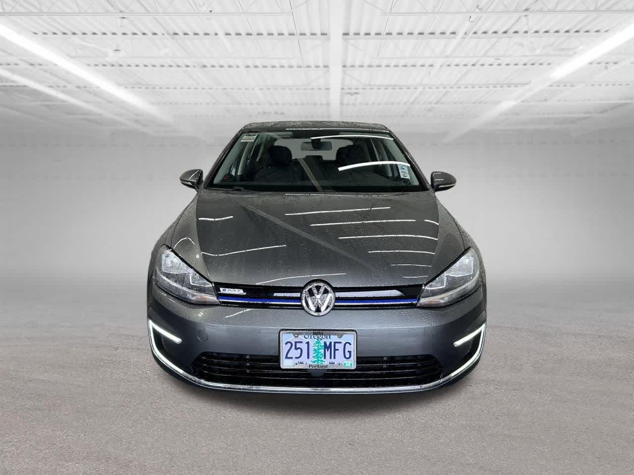Thumbnail: 2019 Volkswagen e-Golf - 7