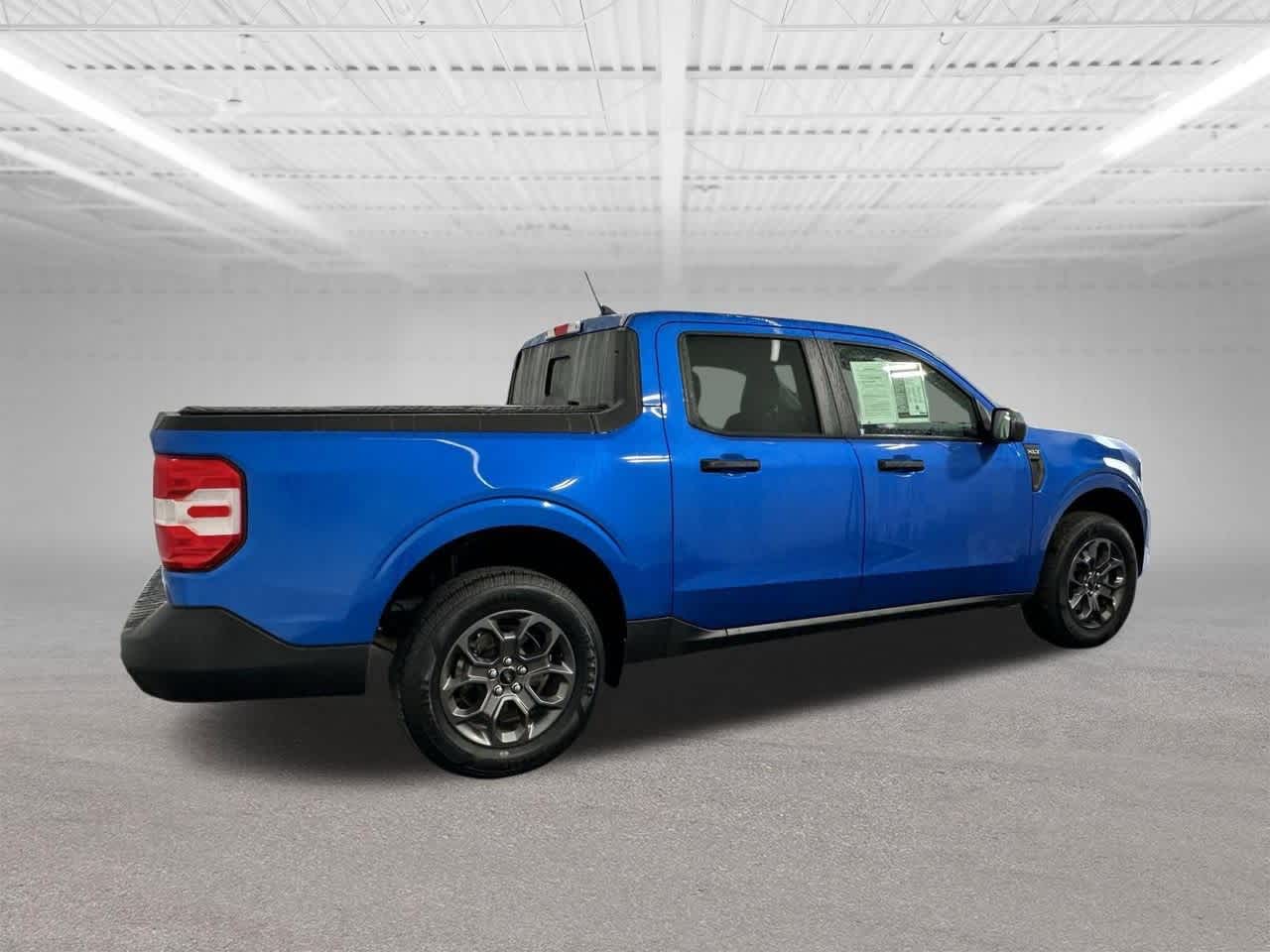 Thumbnail: 2022 Ford Maverick - 6