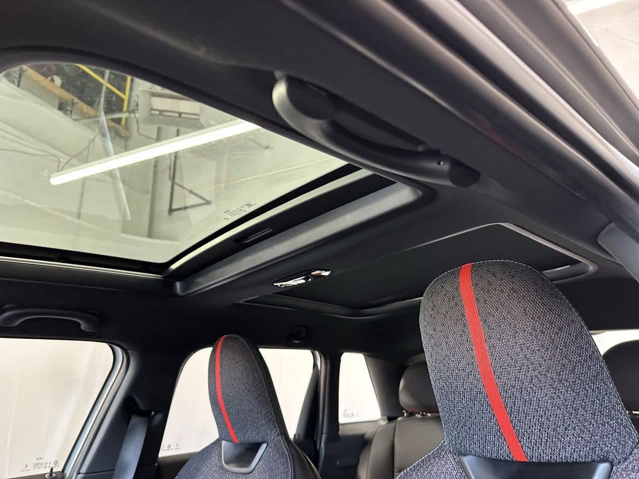 Thumbnail: 2026 MINI Cooper Hardtop - 14