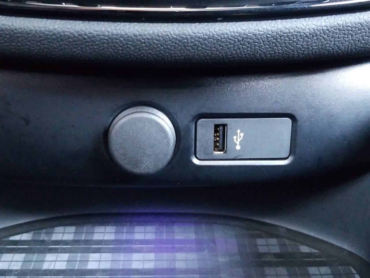 Thumbnail: 2021 MINI Cooper Clubman - 32