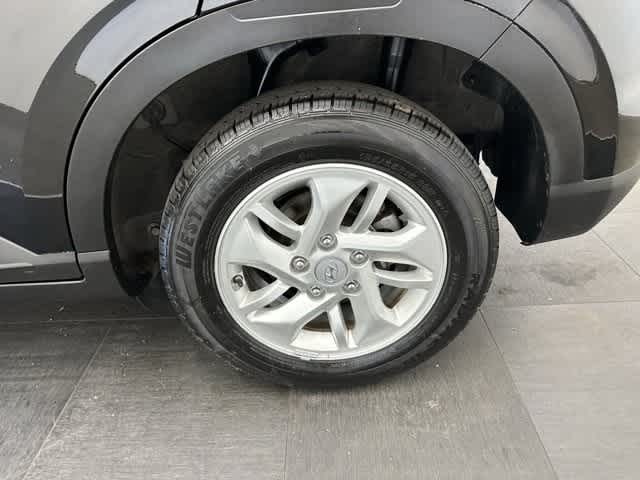 2020 Hyundai Venue SEL 25
