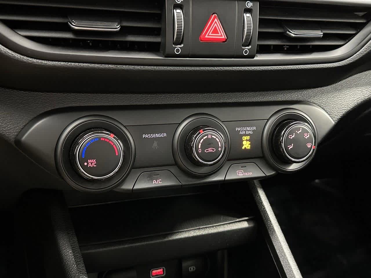 Thumbnail: 2024 Kia Forte - 20