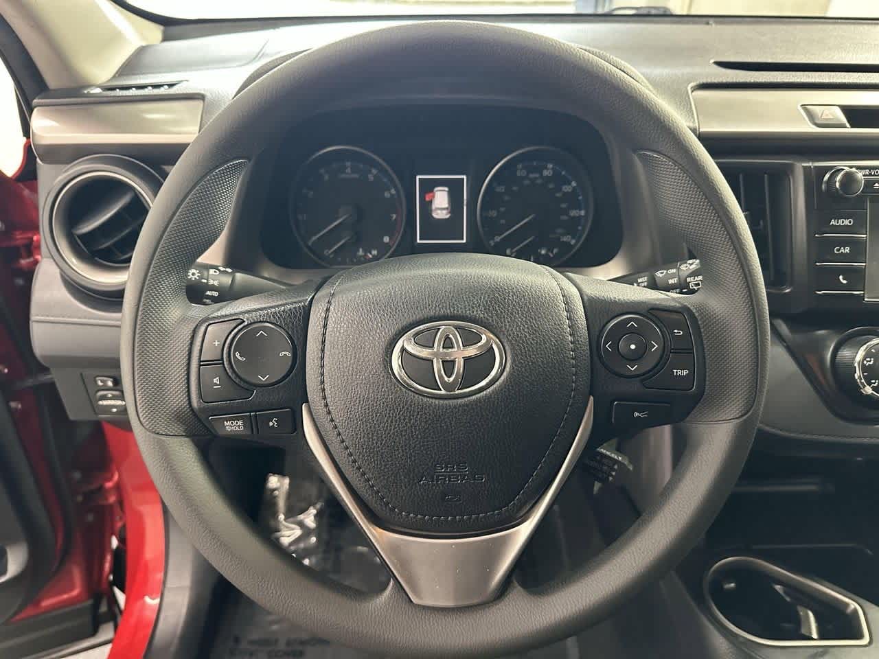 Thumbnail: 2017 Toyota RAV4 - 15