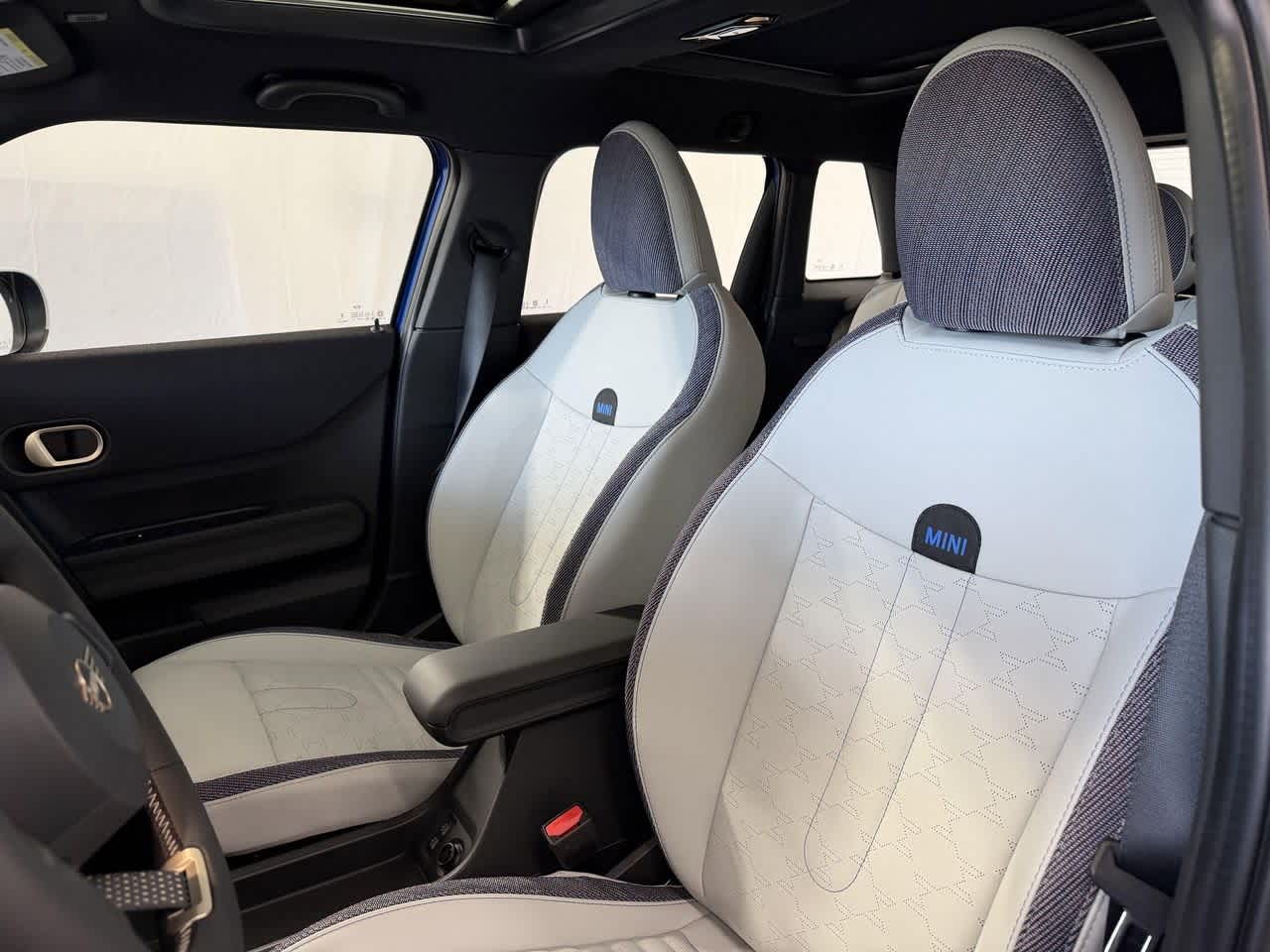 Thumbnail: 2026 MINI Cooper Hardtop - 12