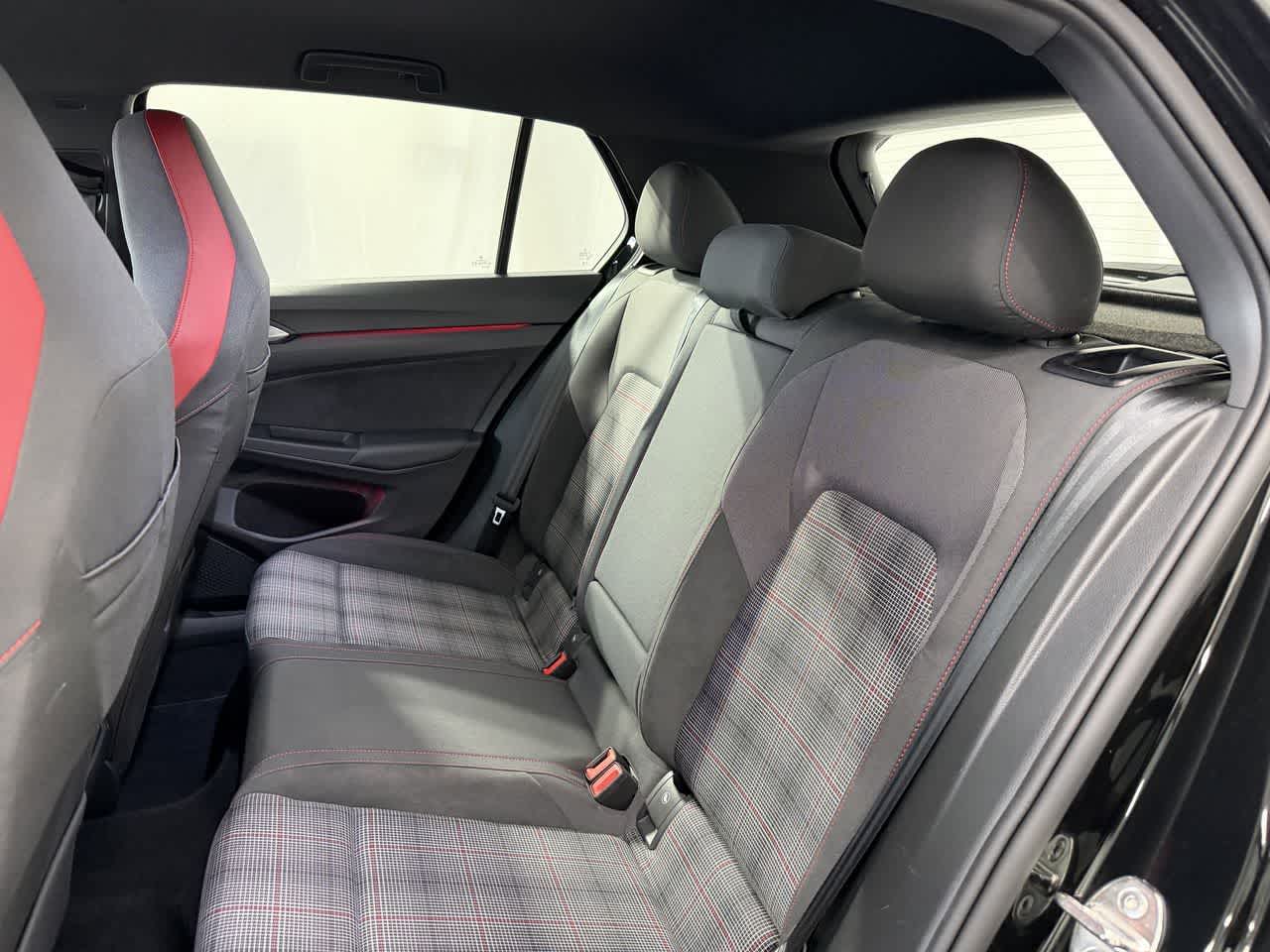 Thumbnail: 2024 Volkswagen Golf - 11