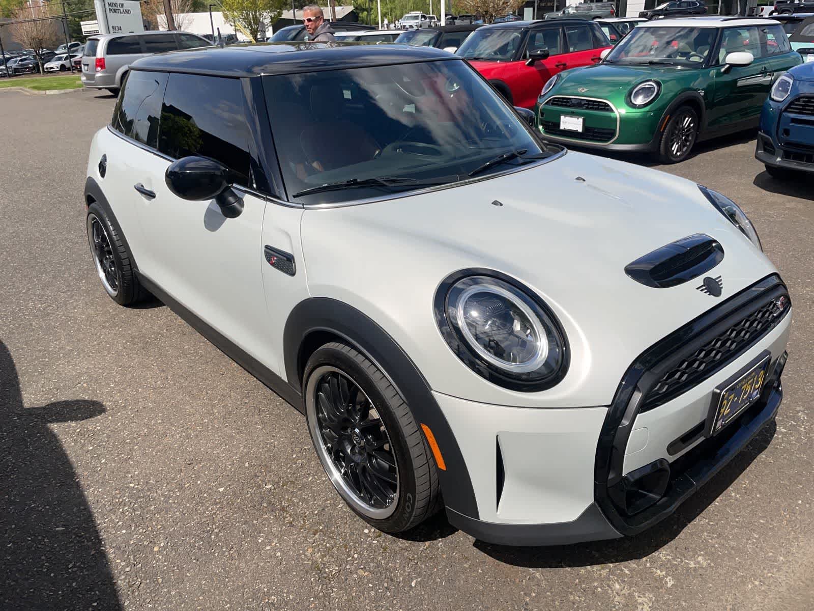 Thumbnail: 2022 MINI Cooper Hardtop - 6