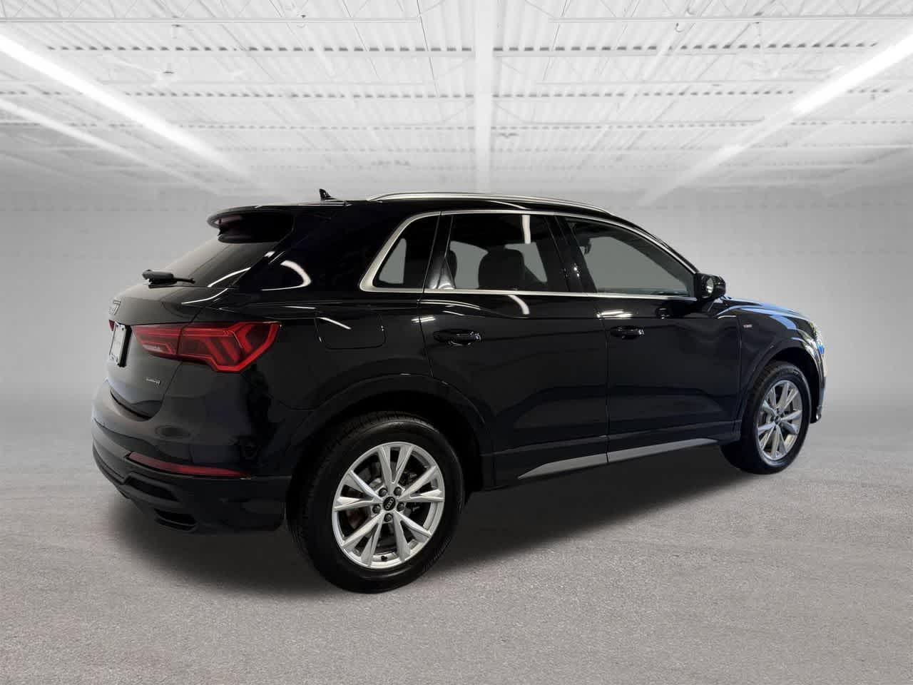 Thumbnail: 2024 Audi Q3 - 5