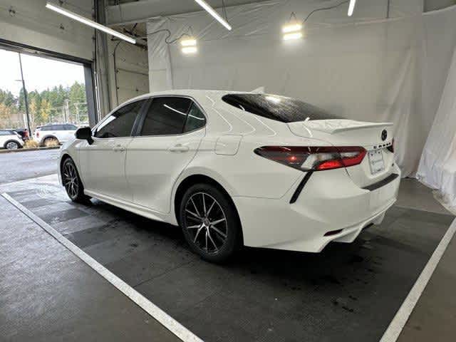 2023 Toyota Camry SE photo 3