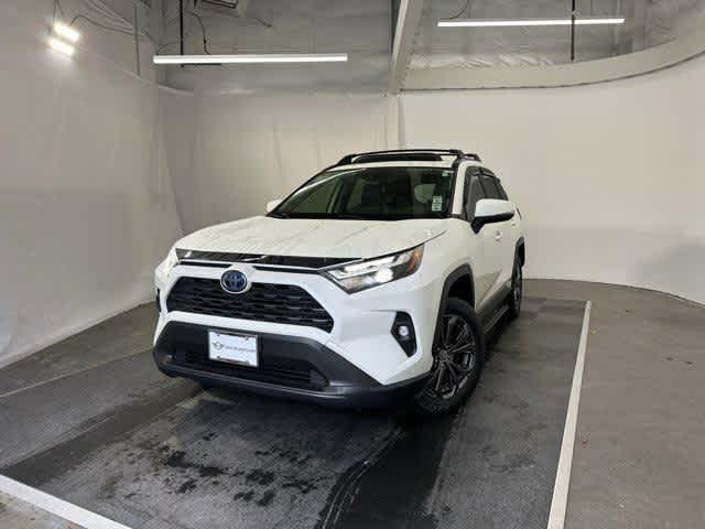 2022 Toyota RAV4 XLE Premium's photo