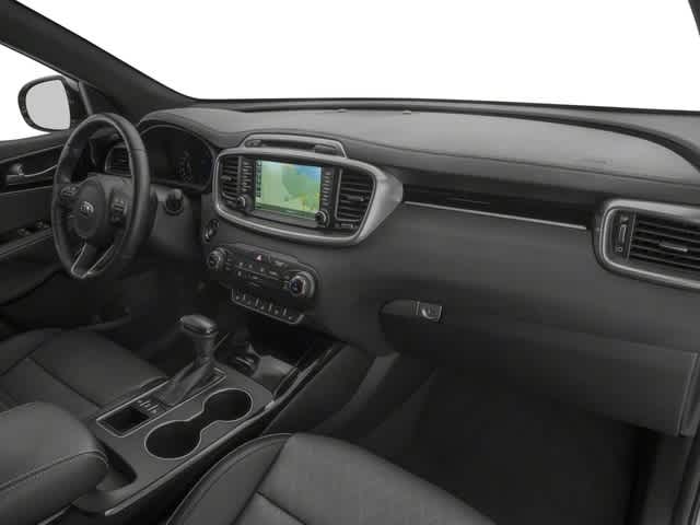 Thumbnail: 2018 Kia Sorento - 16
