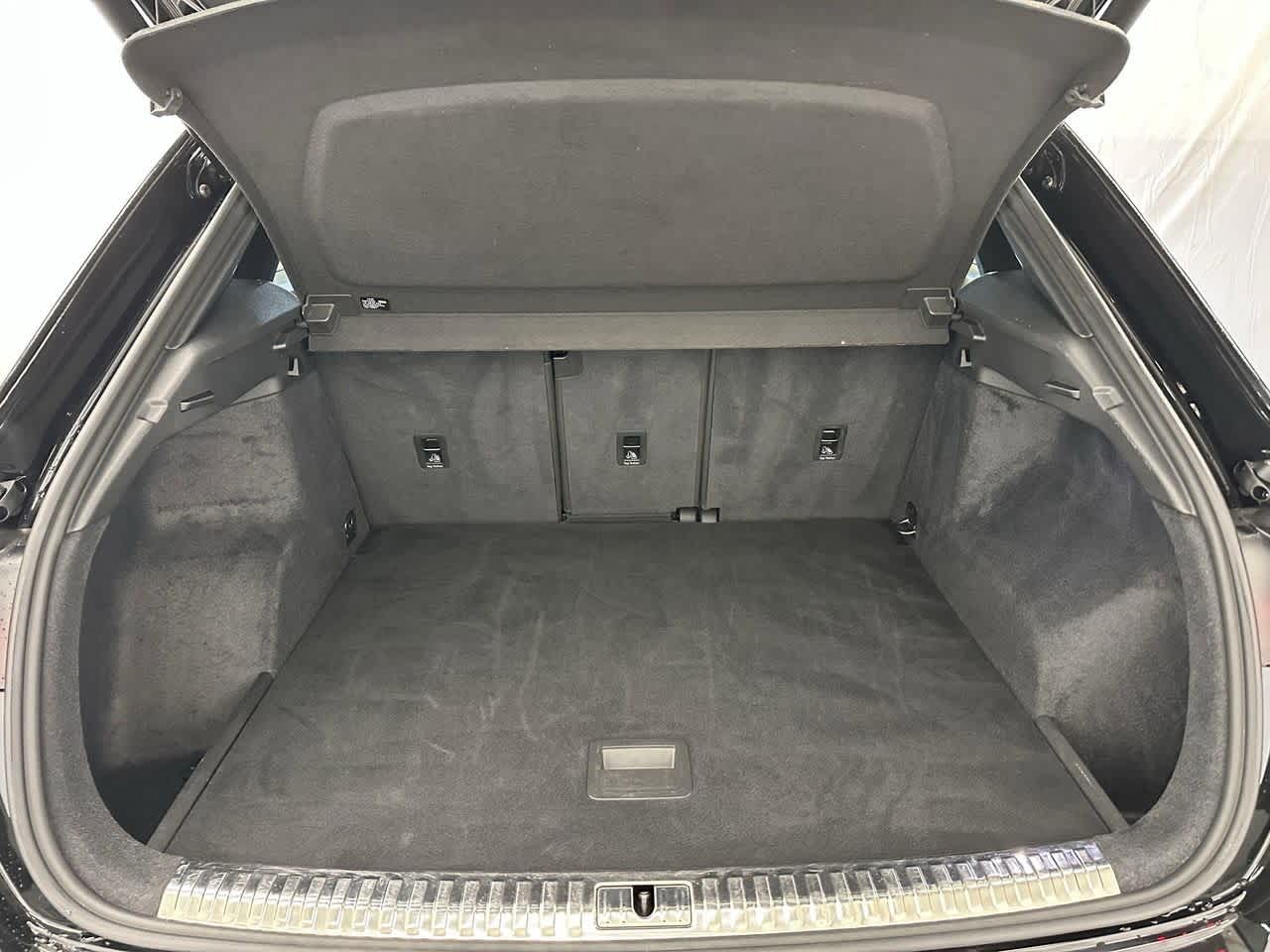 Thumbnail: 2024 Audi Q3 - 5