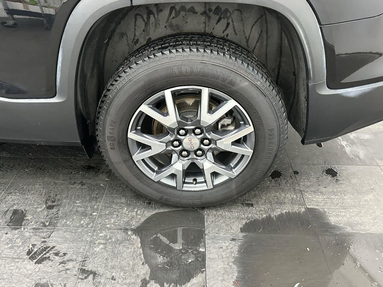 Thumbnail: 2023 GMC Acadia - 23