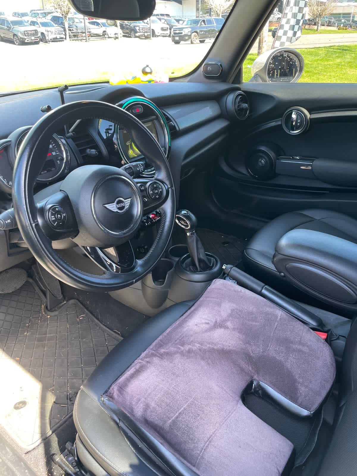 Thumbnail: 2018 MINI Cooper Convertible - 6