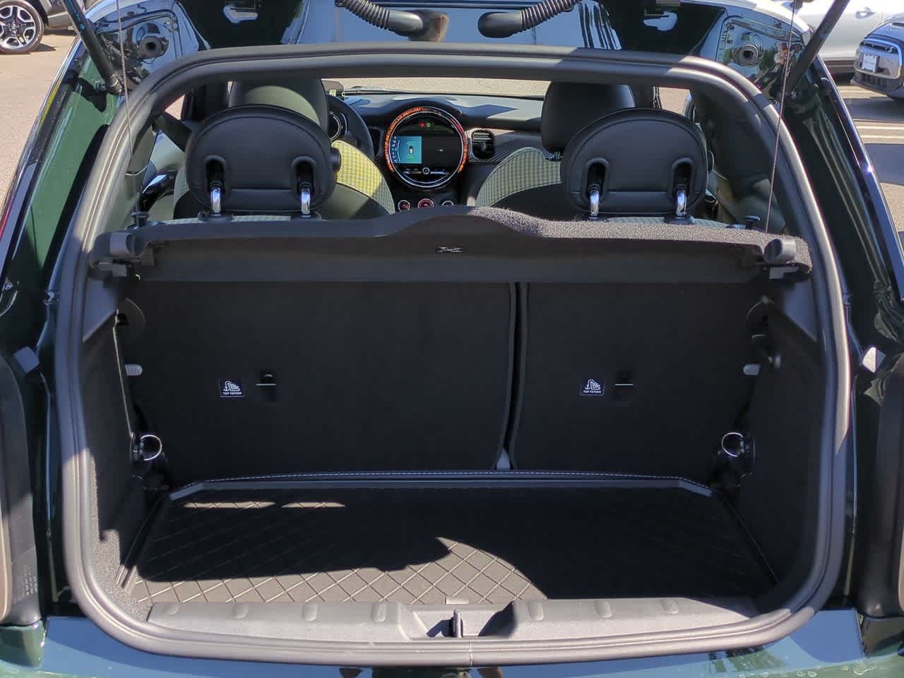 Thumbnail: 2024 MINI Cooper Hardtop - 33