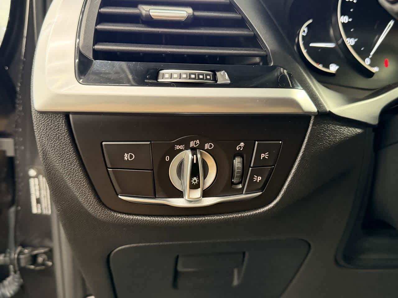 Thumbnail: 2020 BMW X3 - 16