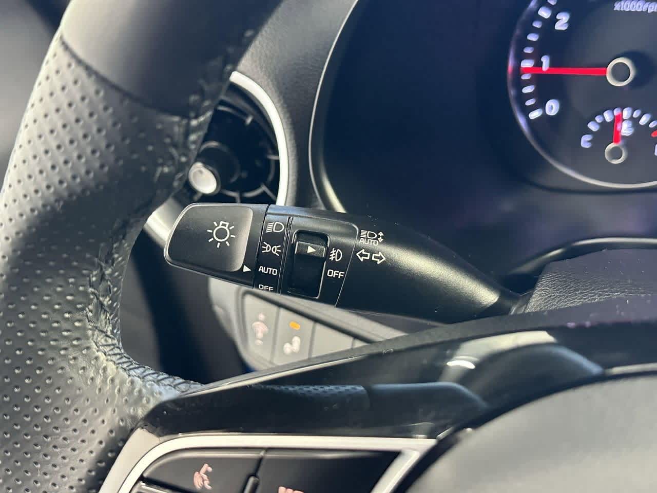 Thumbnail: 2022 Kia Forte - 17