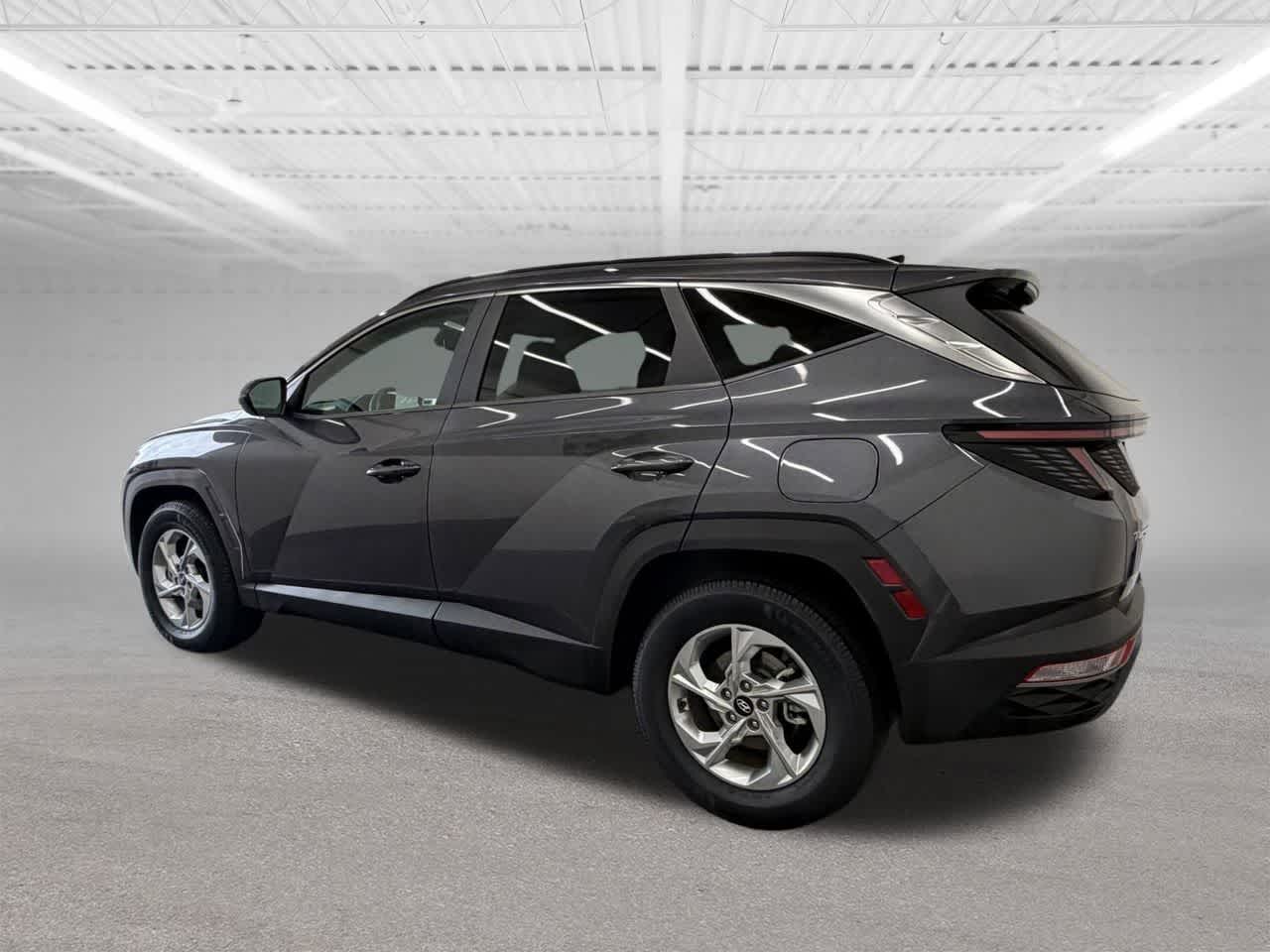 Thumbnail: 2022 Hyundai Tucson - 3