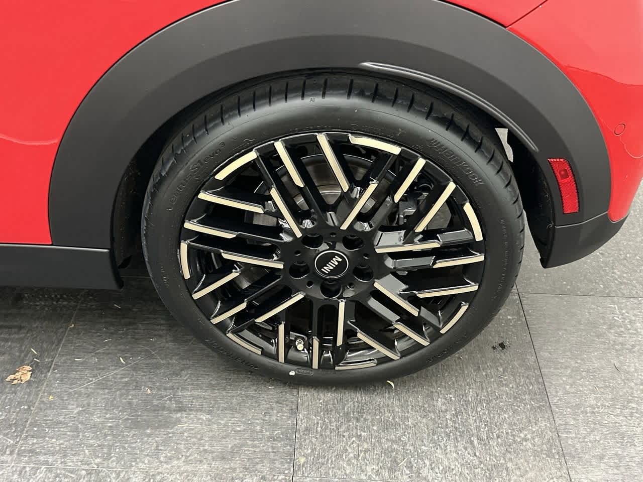 Thumbnail: 2025 MINI Cooper Hardtop - 25