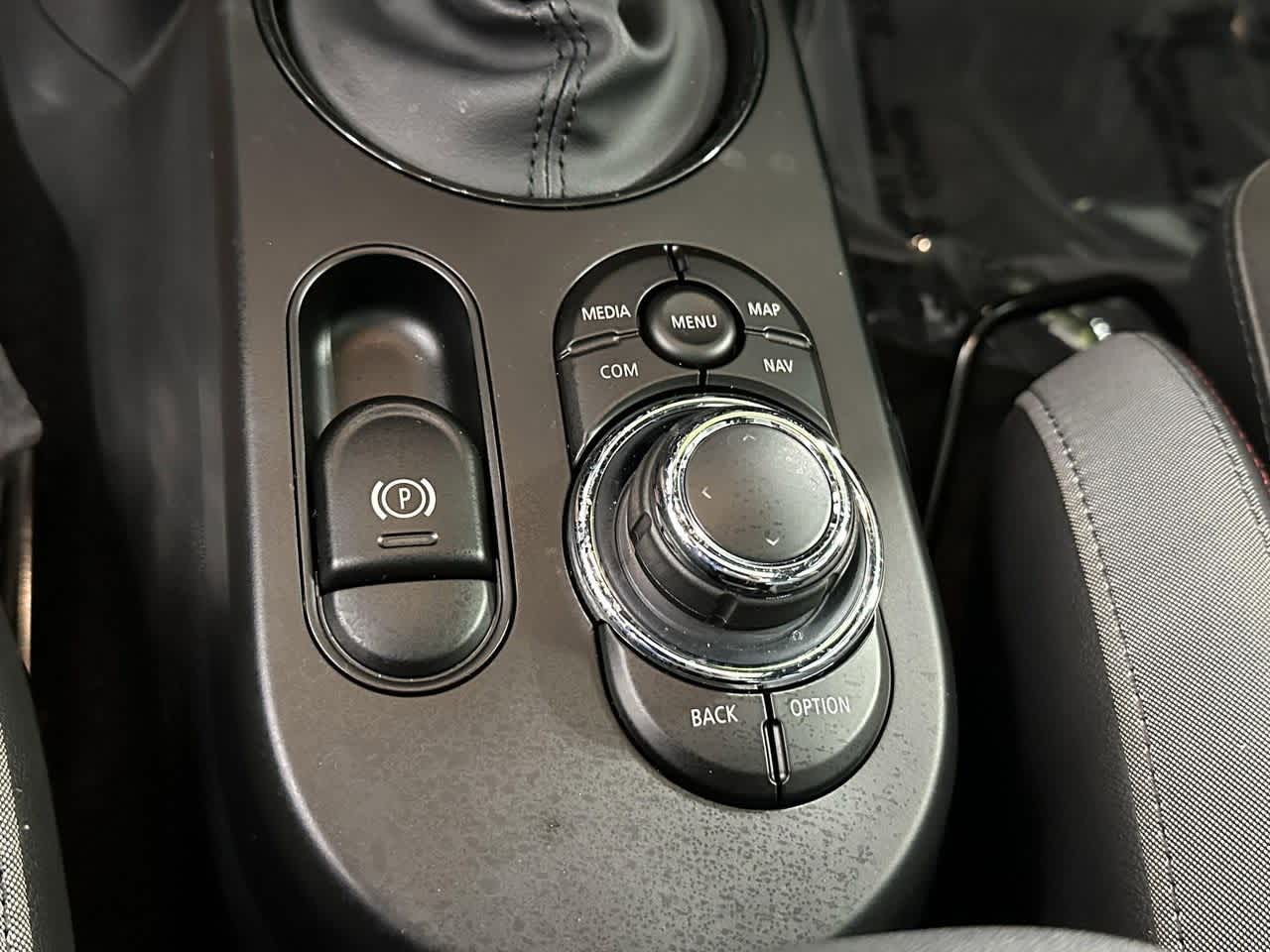 Thumbnail: 2024 MINI Cooper Hardtop - 25