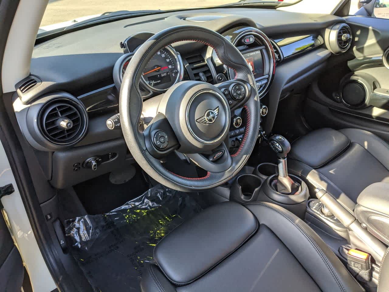 Thumbnail: 2019 MINI Cooper Hardtop - 2