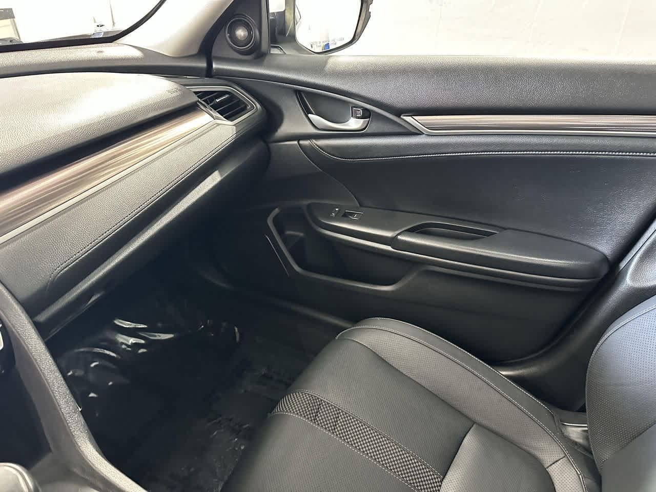 Thumbnail: 2019 Honda Civic - 25