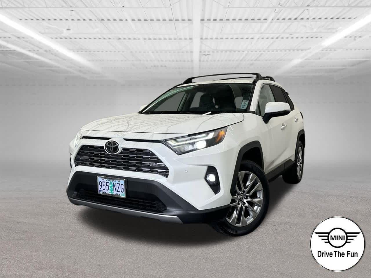 Thumbnail: 2022 Toyota RAV4 - 1
