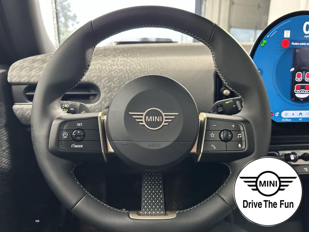 Thumbnail: 2025 MINI Cooper Hardtop - 14