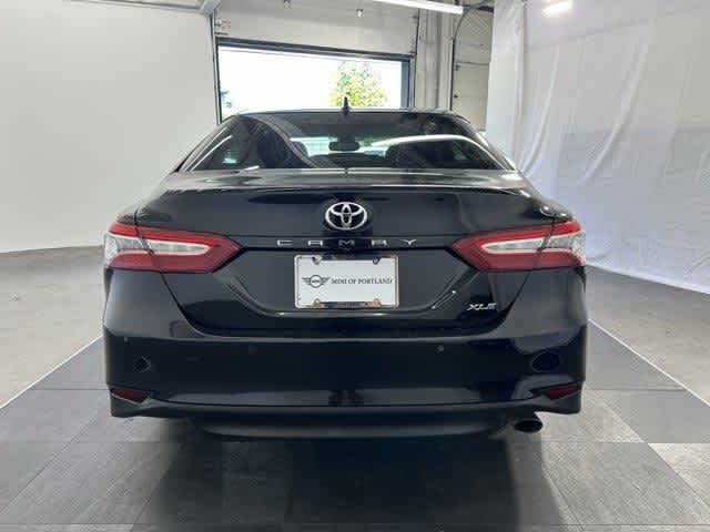 2018 Toyota Camry XLE photo 4