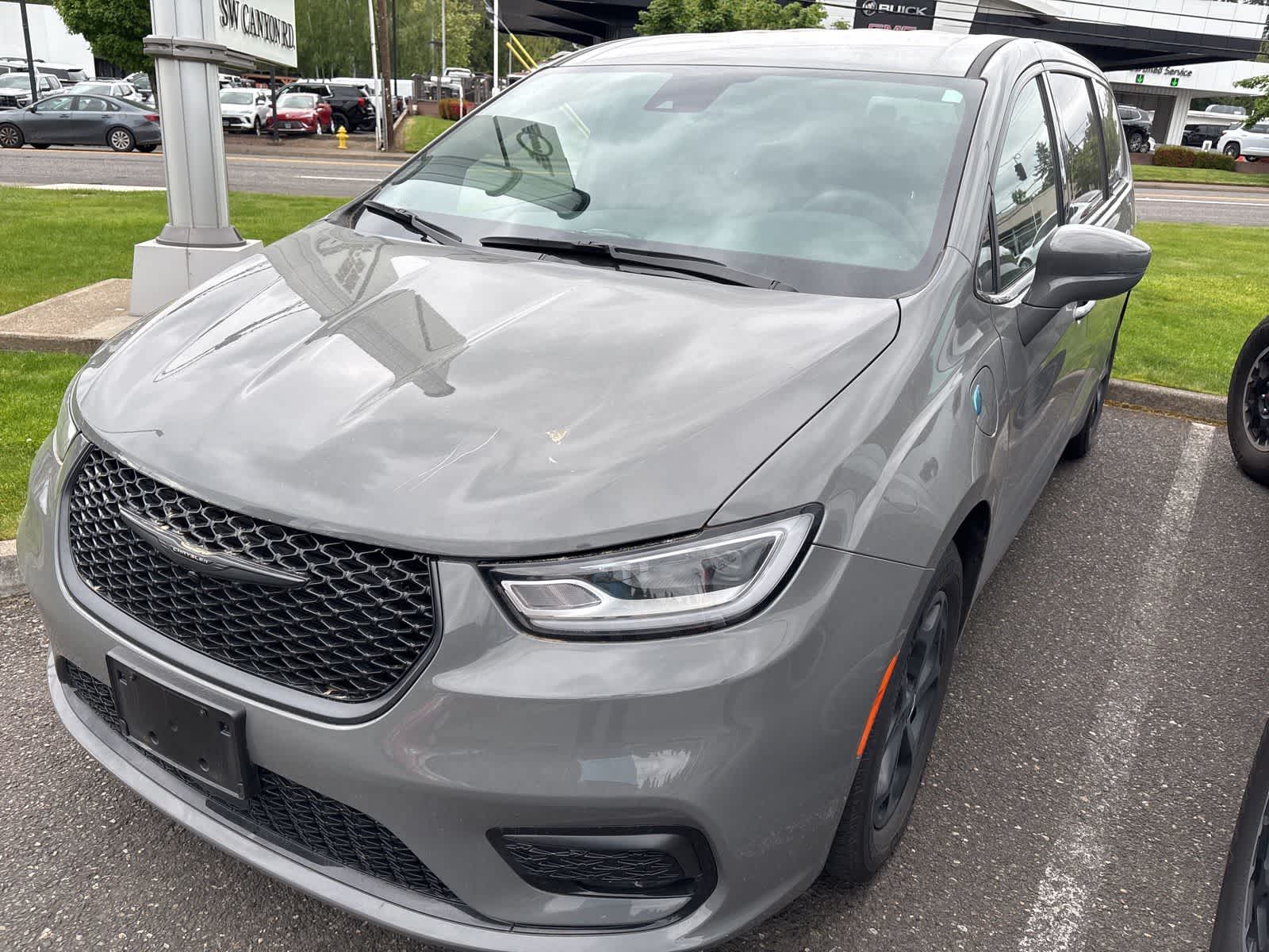 2022 Chrysler Pacifica Hybrid