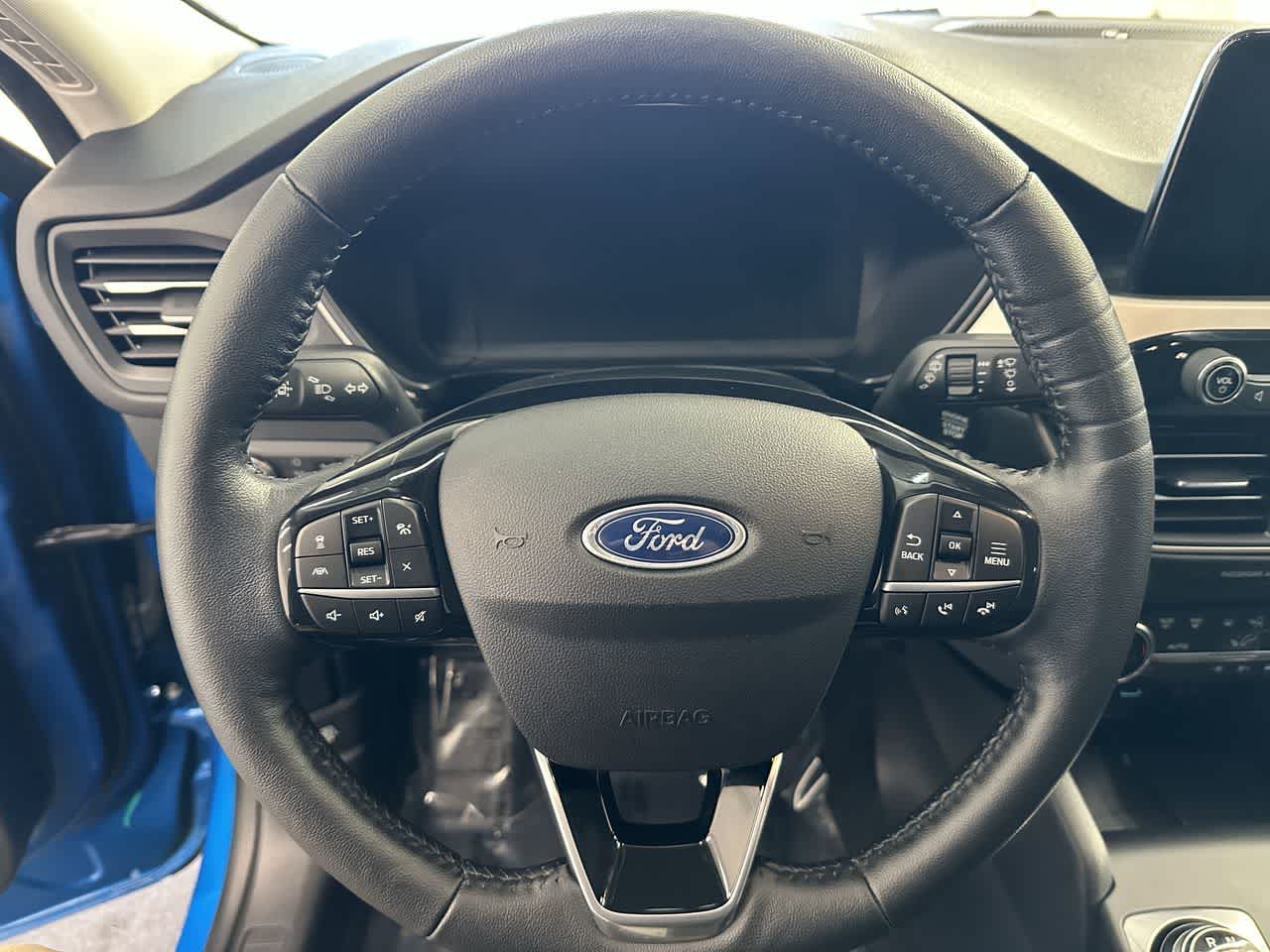 Thumbnail: 2021 Ford Escape - 17