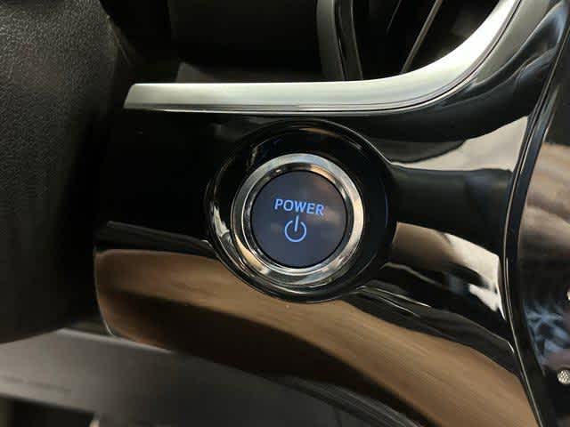 Thumbnail: 2021 Toyota Prius Prime - 22