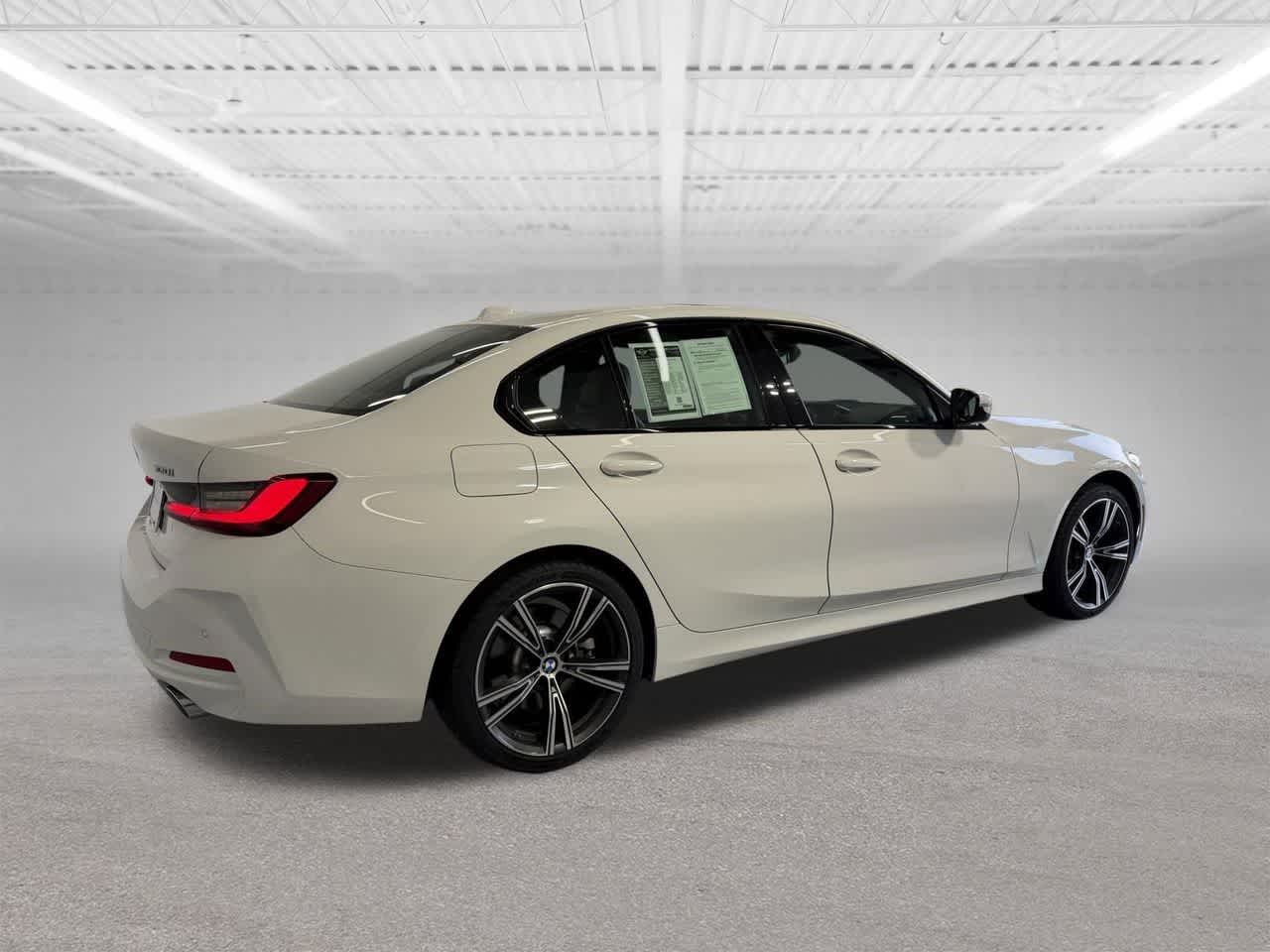 Thumbnail: 2023 BMW 3 Series - 5